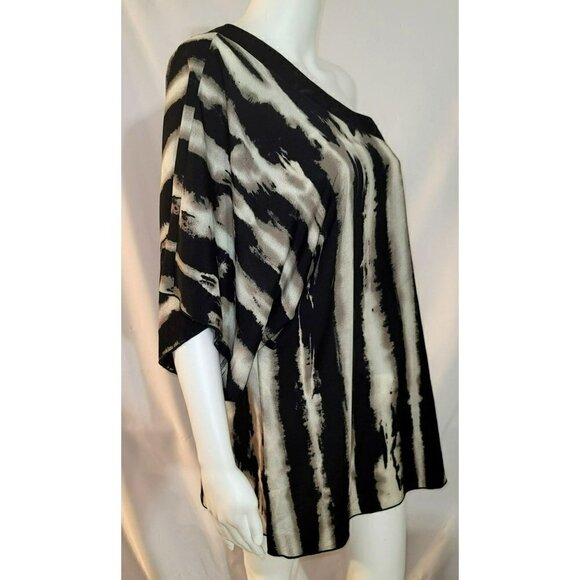 XXI One Shoulder Blouse - Size Medium - Picture 2 of 9